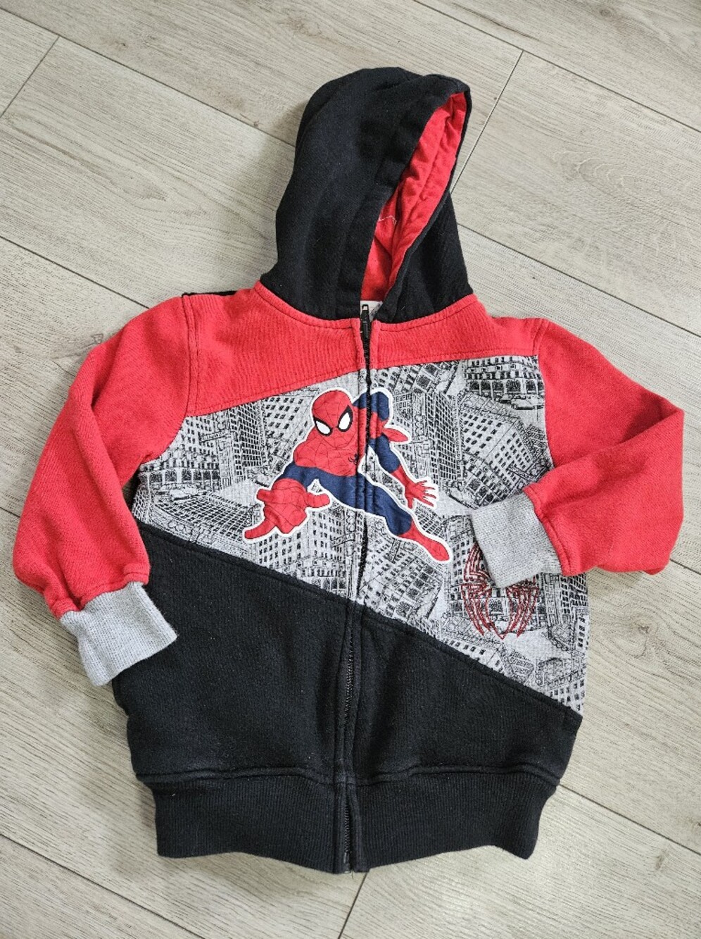 Marvel Spider-Man Kids Full-Zip Hoodie Red Black Cityscape Size XS 4/5T